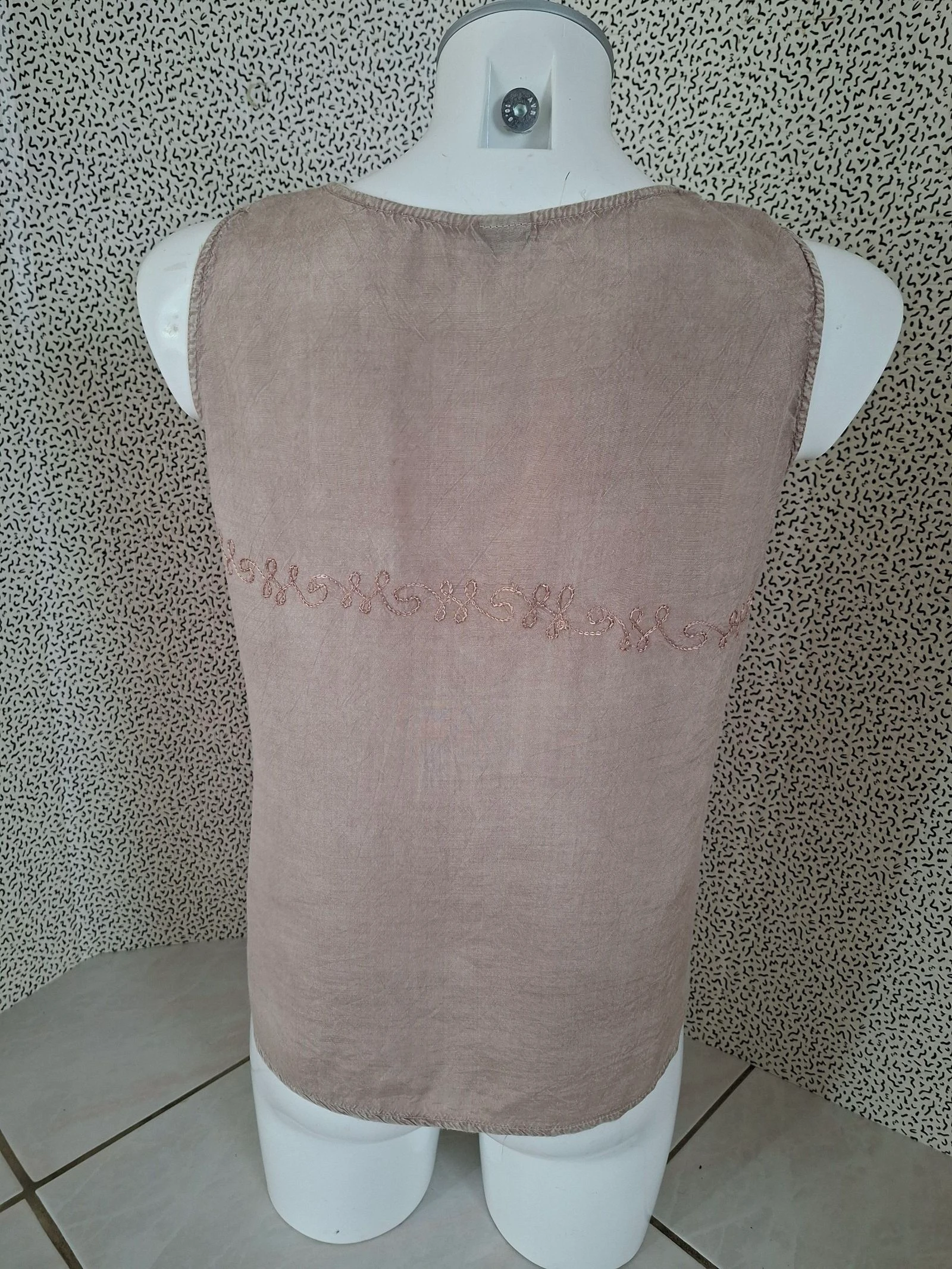 Blusa sin mangas mujer boho bordada beige topo 100% viscosa T1 S 36/38 vintage – photo 3
